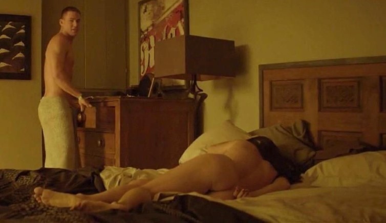 Olivia Munn Porn Pics  nude photo