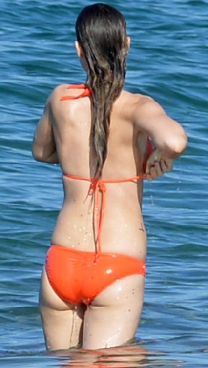 Olivia Wilde Bikini Ass  nude photo