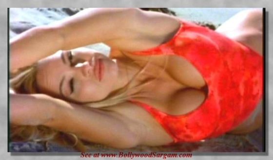 Pamela Anderson Baywatch Hawaiian Wedding  nude photo