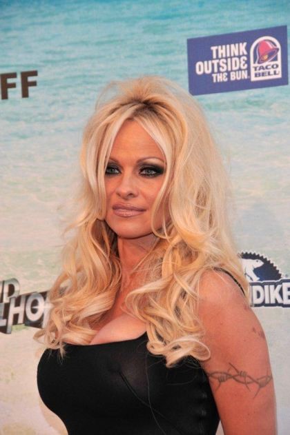Pamela Anderson Black Dress  nude photo