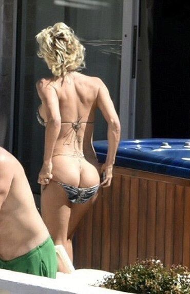 Pamela Anderson Sexy Ass Pics  nude photo