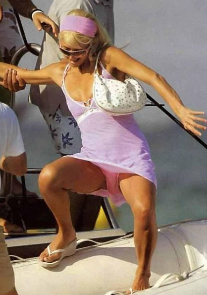 Paris Hilton Oops  nude photo