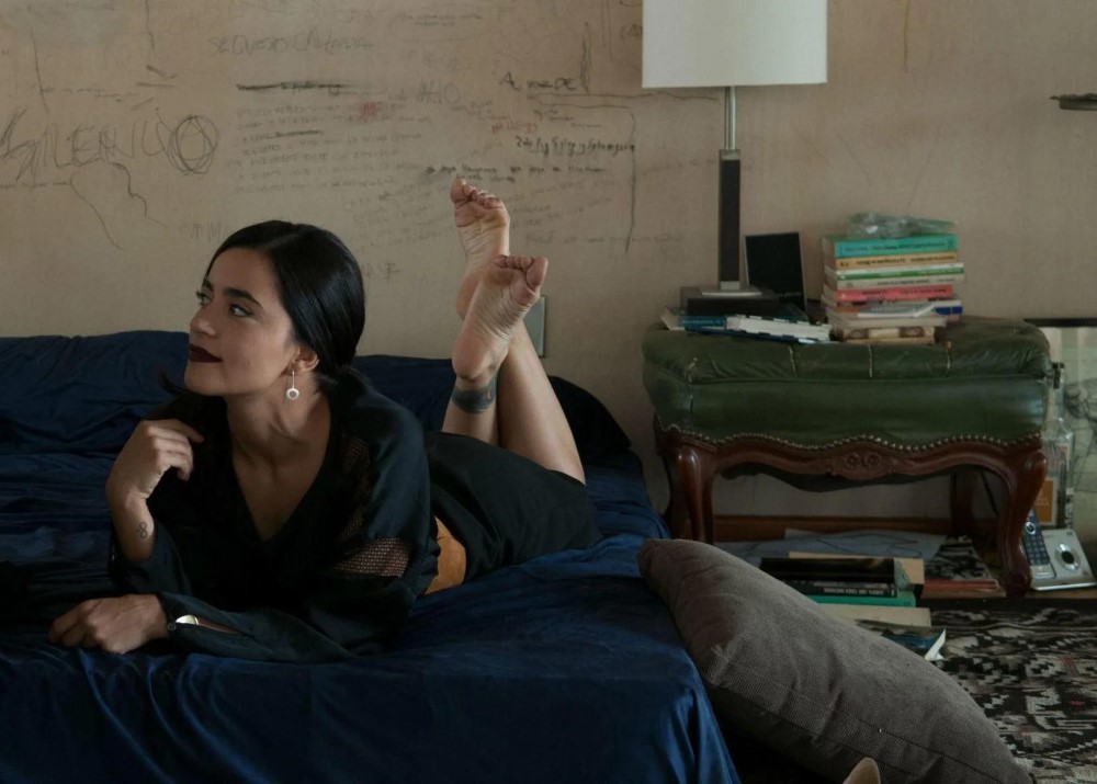 Paulina Gaitan Feet Beautiful Actress  nude photo