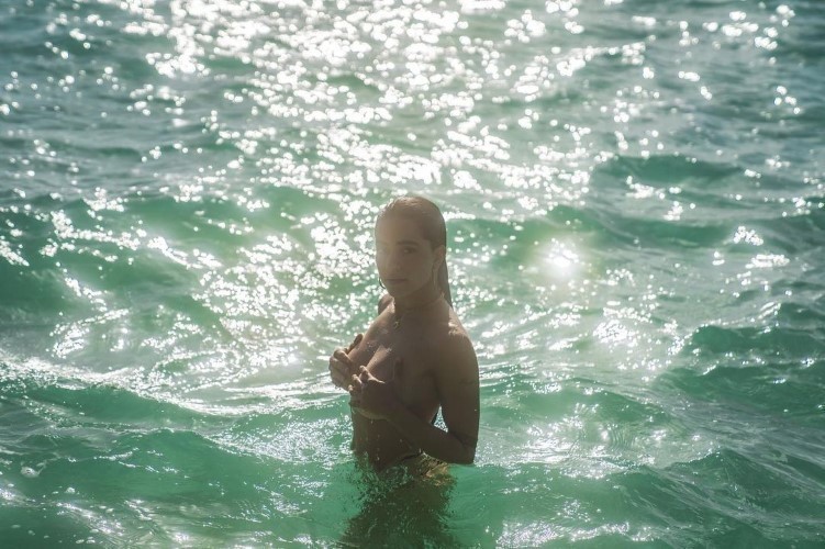 Paulina Gaitan Sexy Braless On Beach  nude photo