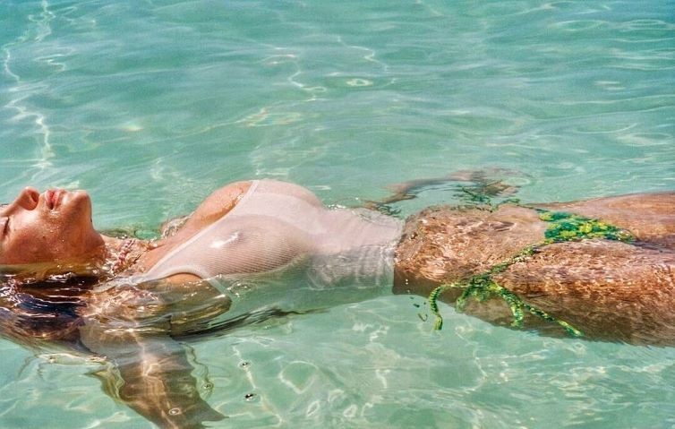 Penny Lane Sexy Nipples Hot Big Tits  nude photo