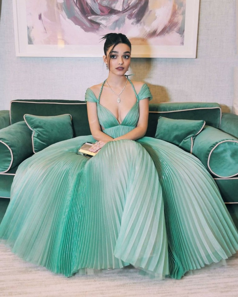 Rachel Zegler  nude photo