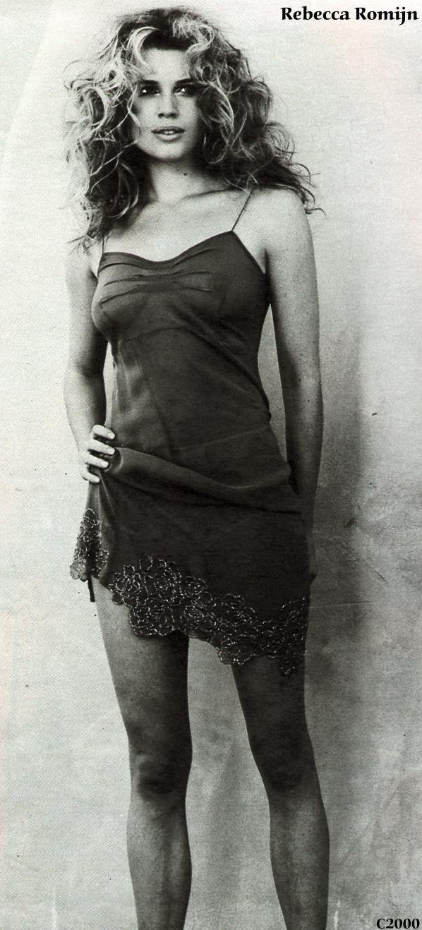 Rebecca Romijn  nude photo