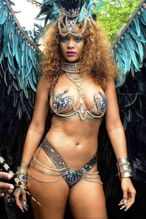 Rihanna Ages Like Fine Wine 17  nude photo