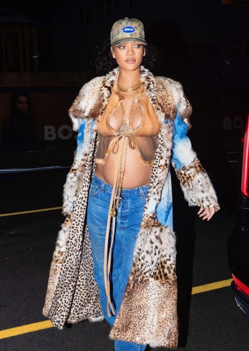 Rihanna Before And Now Already Perfect 2  nude photo