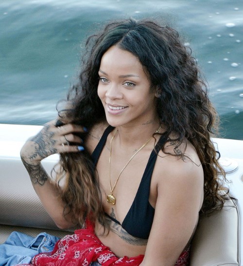 Rihanna In Sicily Italy 2014  nude photo