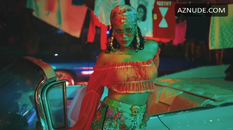 Rihanna In Wild Thoughts  nude photo