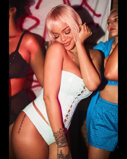 Rihanna New Savage X Fenty 1  nude photo