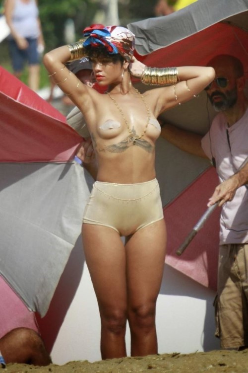 Rihanna Nude Brazil  nude photo