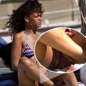 Rihanna Nude Leaks Porn Sex Tape 26  nude photo