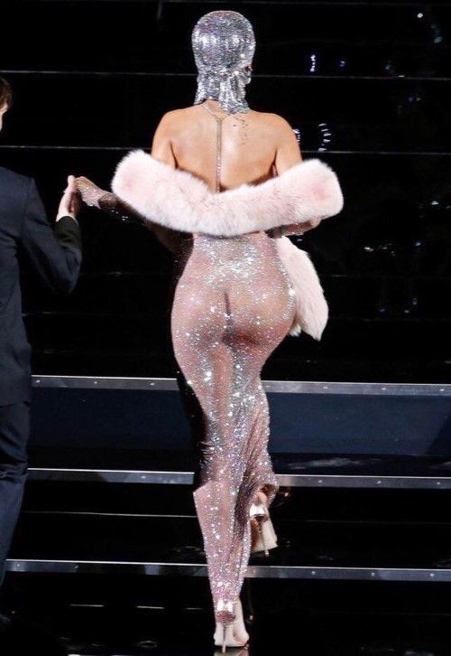 Rihanna Nude Topless Sexy Naked Xxx Pics (15)  nude photo