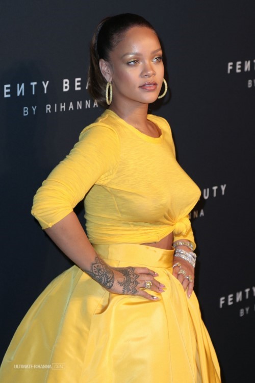 Rihanna Perks  nude photo