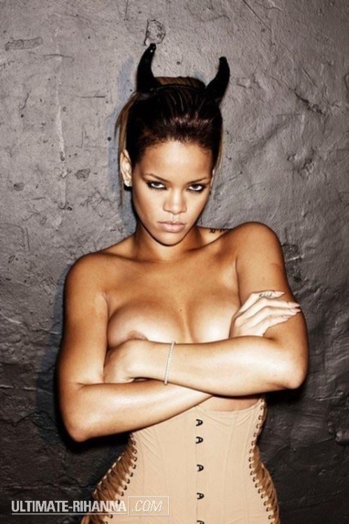 Rihanna Rated R Outtakes 3  nude photo