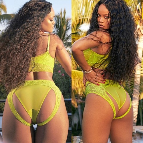 Rihanna Savage X Fenty  nude photo