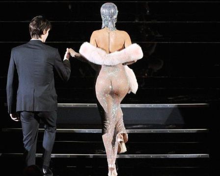 Rihanna See Through Cfda Dress  nude photo