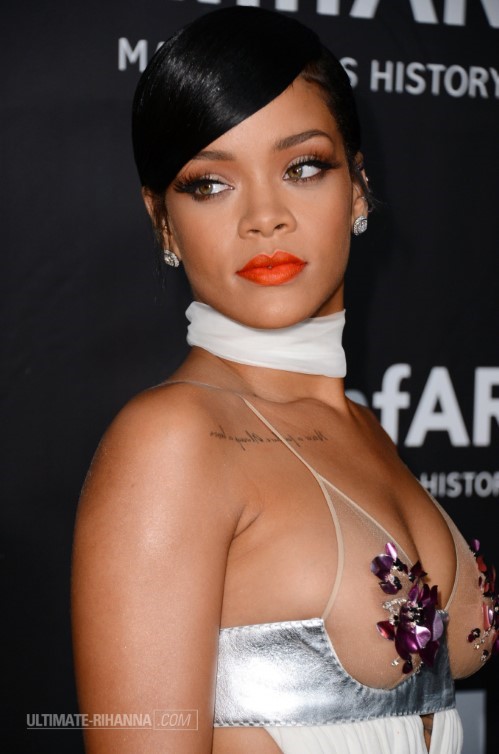 Rihanna See Through(1)  nude photo
