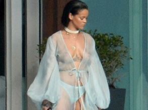 Rihanna Shows Her Tits And Ass On The Set Of Her New Porno  nude photo
