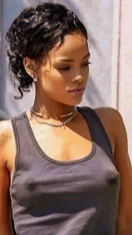 Rihanna Something Bout This Picture That I Love  nude photo