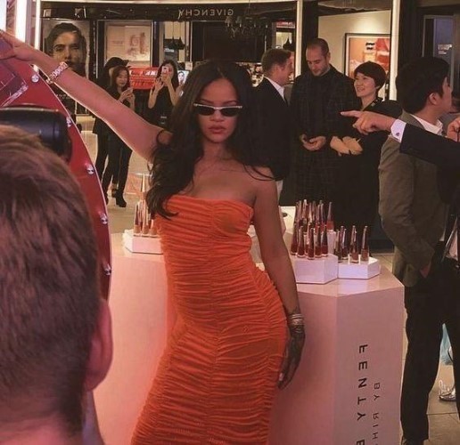 Rihanna Standing Out From The Crowd  nude photo