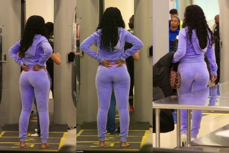 Rihanna TSA Throwback  nude photo