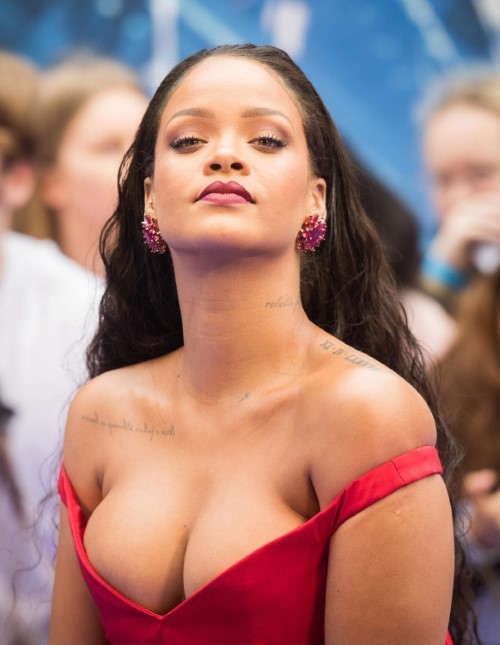 Rihanna Titty X Fenty (2019)  nude photo