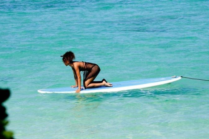 Rihanna Topless Hawaii  nude photo