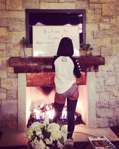 Rihanna Welcome To Aspen  nude photo