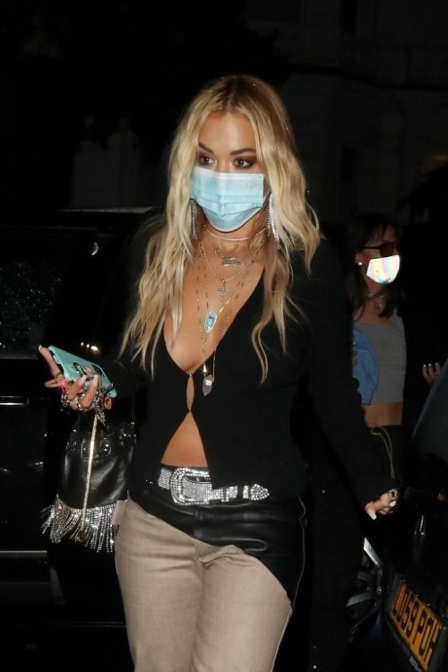 Rita Ora Nude Topless Sexy Naked Tits (5)  nude photo