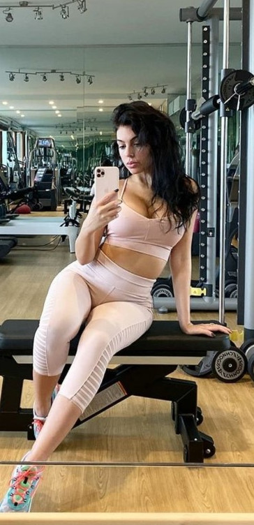 Ronaldo Is A Lucky Georgina Rodriguez  nude photo