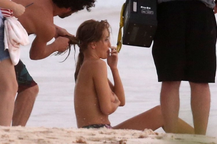 Rosie Huntington Whiteley Topless At Beach  nude photo