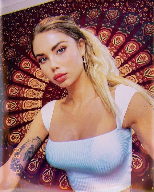 Sahara Ray  nude photo