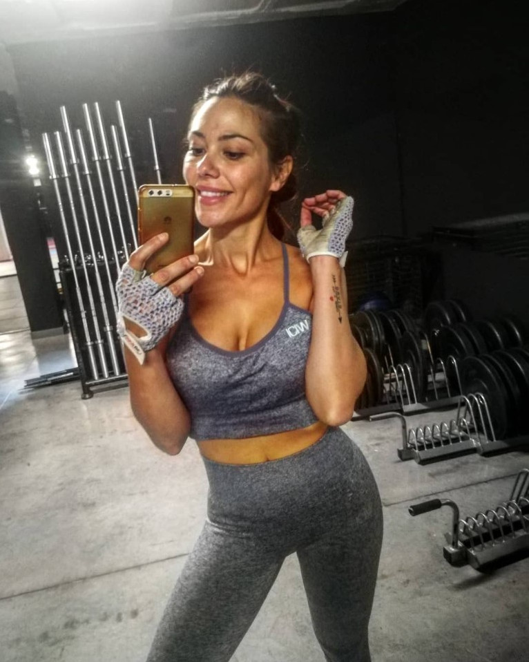 Sara Gil  nude photo