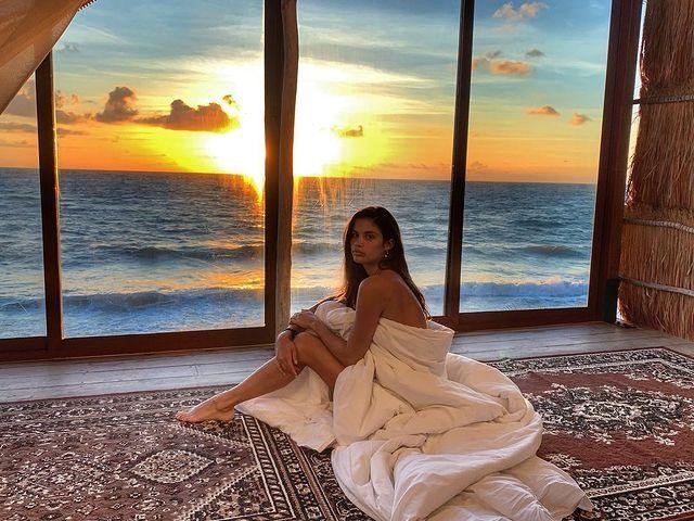 Sara Sampaio  nude photo