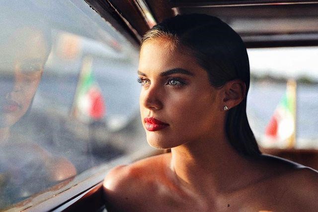 Sara Sampaio  nude photo