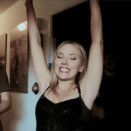 Scarlett Johansson Cheerful  nude photo