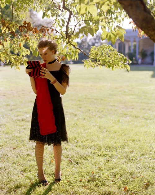 Scarlett Johansson Estate Elegance  nude photo