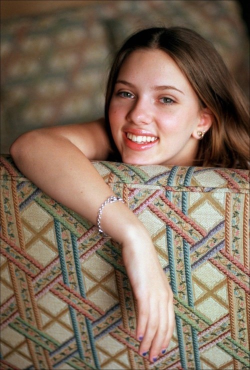 Scarlett Johansson Hey There  nude photo