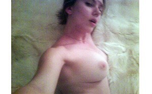 Scarlett Johansson Nude Selfy  nude photo