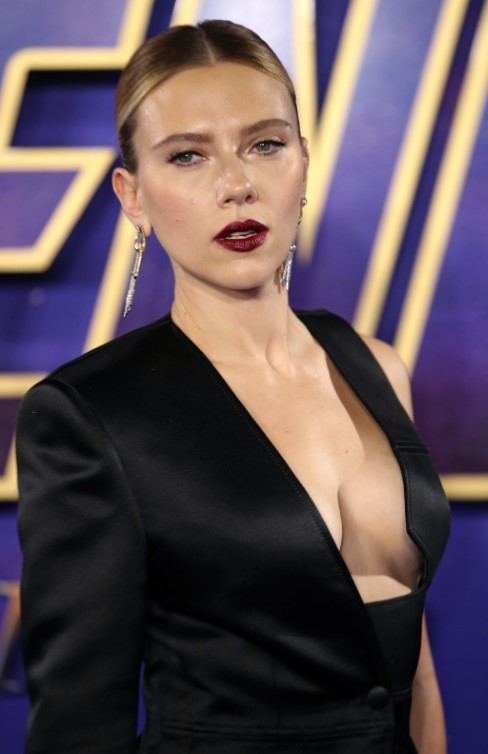 Scarlett Johansson Perfect View  nude photo