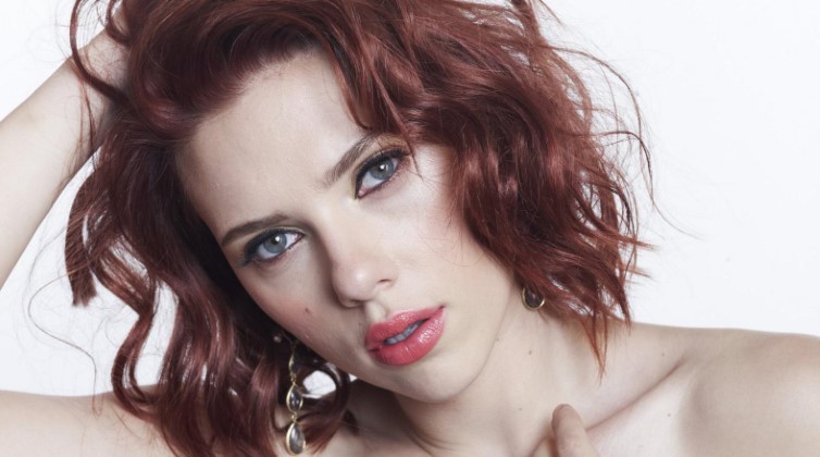 Scarlett Johansson Photoshoot From  nude photo