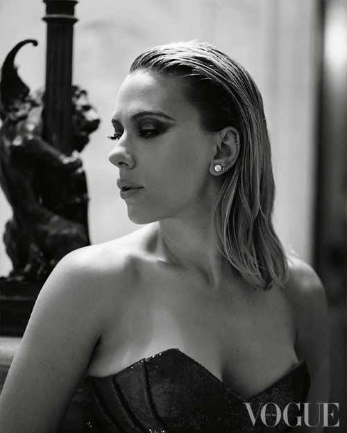 Scarlett Johansson Vogue B W  nude photo