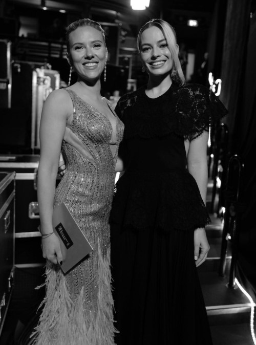 Scarlett Johansson With Margot Robbie  nude photo