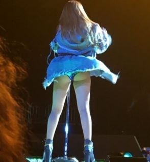 Selena Gomez In Concert Ass Video  nude photo