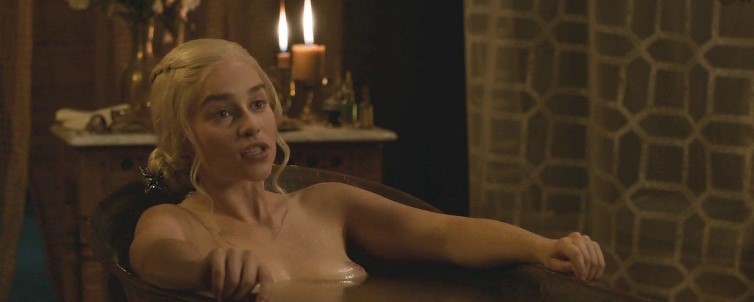 Sexy Emilia Clarke Naked Tits  nude photo