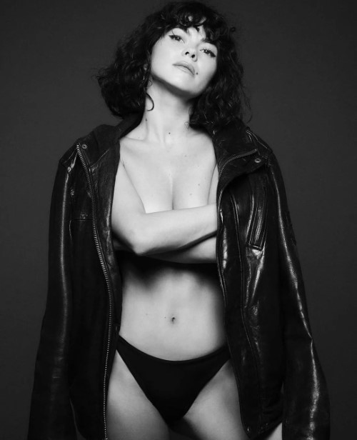 Sexy Inna  nude photo