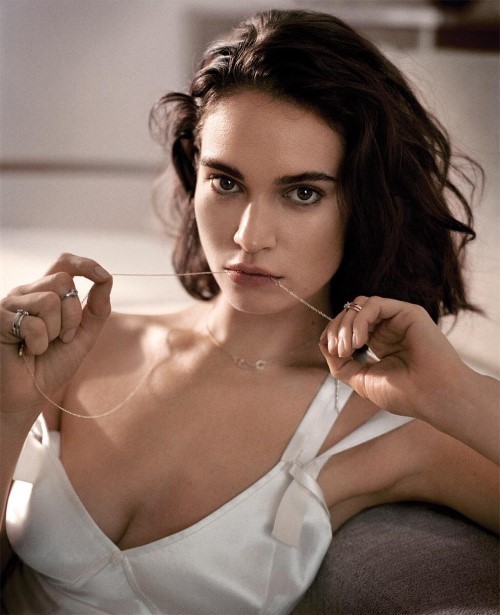 Sexy Lily James Actress  nude photo